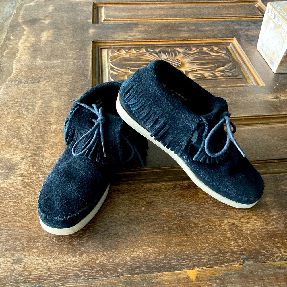 Minnetonka Suede Ankle Booties